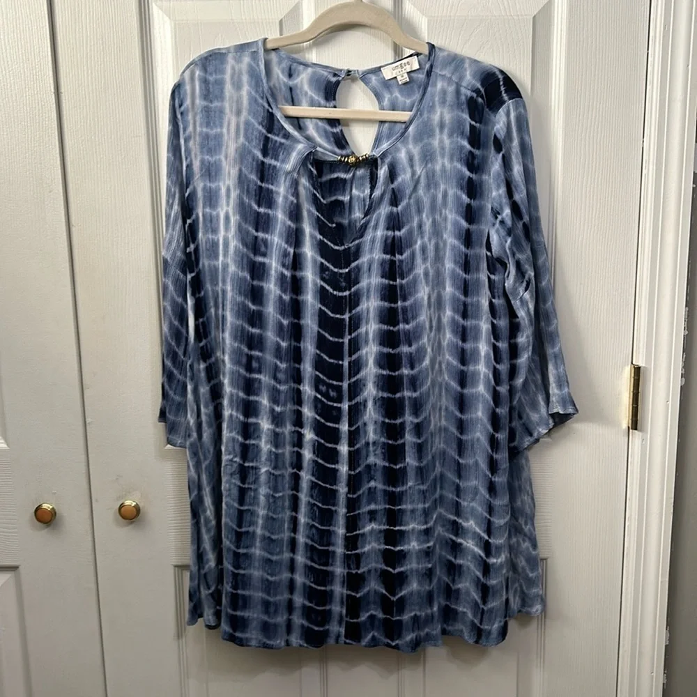Umgee top. Oversized. 3/4 length sleeves. Blue. Size M. - Picture 1 of 9